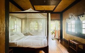 Bambu Huts
